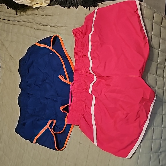 Danskin Now running shorts size large euc - Picture 4 of 4